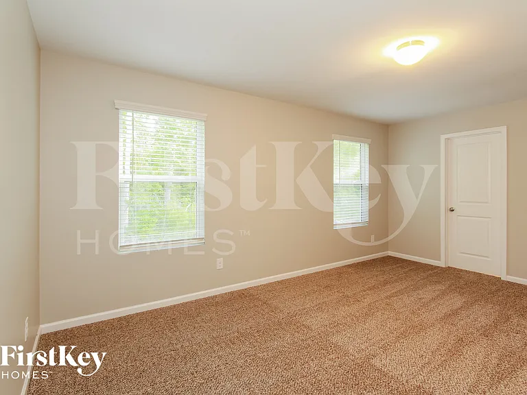 3927 Tersk Dr — Photo 8