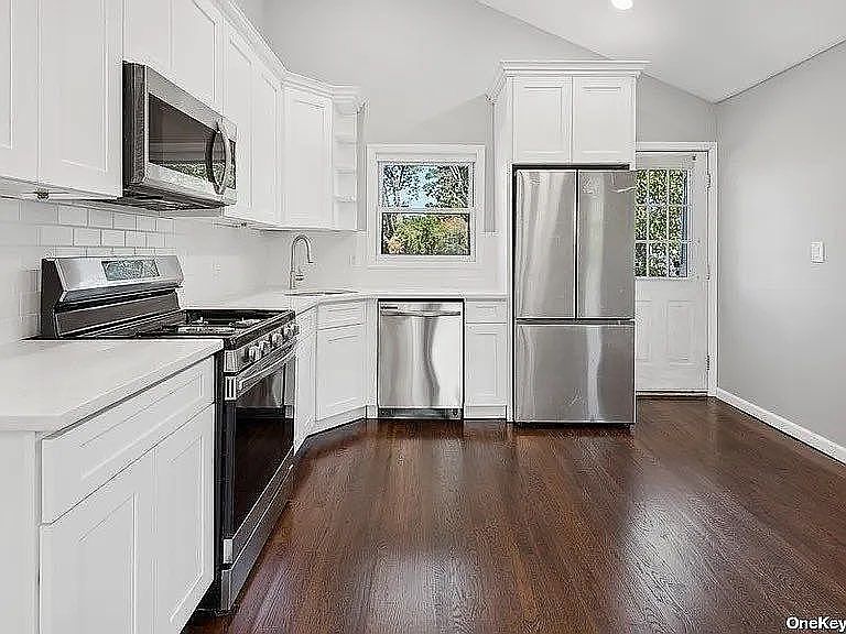 1st image of 9 Idaho Ave