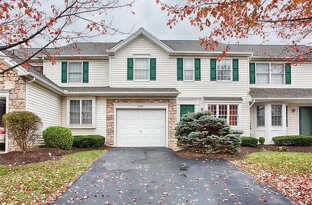 1st image of 2926 Larkspur Ln