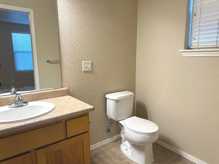 1161 Progress Dr #B — Photo 15