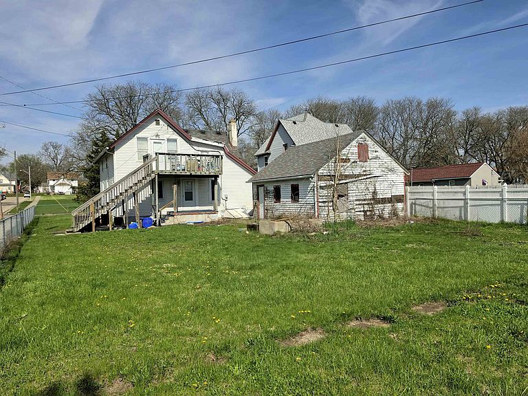 Listing photo 5