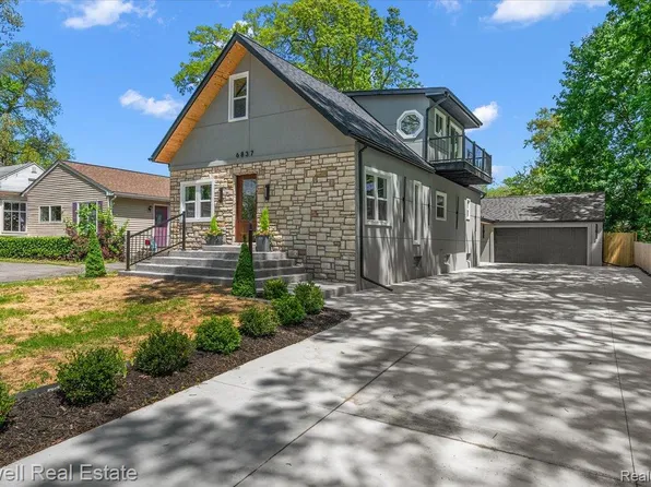 6837 Hatchery Rd, Waterford, MI 48327