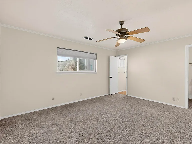 6500 Martin Ct NE — Photo 17