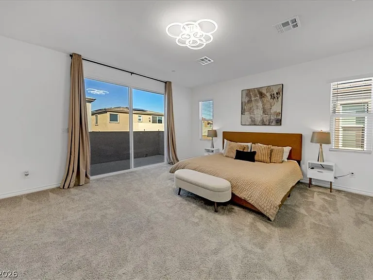 299 Mount Tyndall St — Photo 25