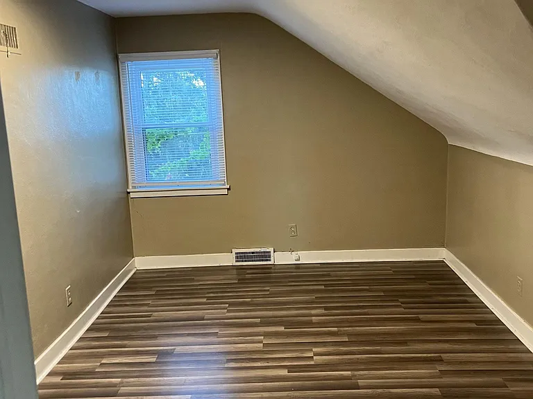 2705 Asbury Rd #5 — Photo 9