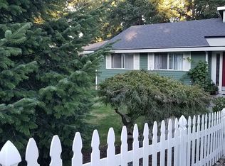 13818 93rd Ave NE, Kirkland, WA 98034