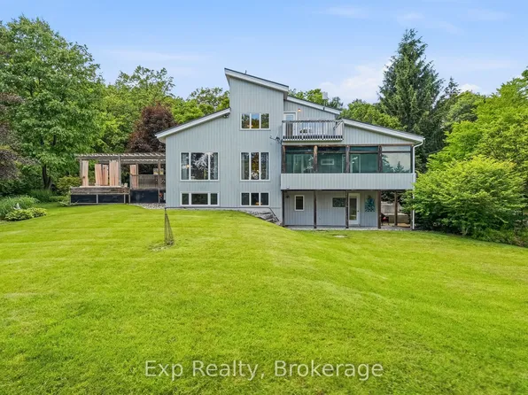 3282 Williamson Rd, Hamilton, ON K9A 4J7
