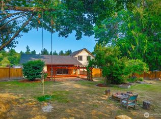 1242 Lidstrom Rd E, Pt Orchard, WA 98366