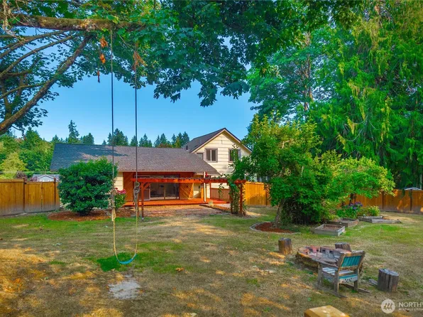 1242 Lidstrom Road E, Port Orchard, WA 98366