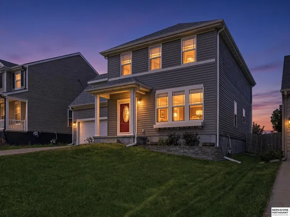 14902 Mormon St, Bennington, NE 68007