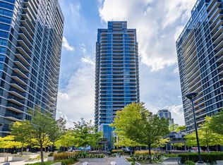5 Valhalla Inn Rd #2111, Toronto, ON M9B0B1