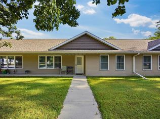 209 1st St SW UNIT 3, Hopkinton, IA 52237