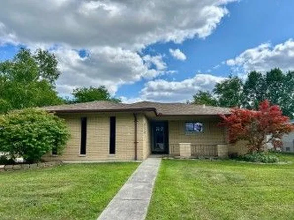 4146 Connie Dr, Sterling Heights, MI 48310