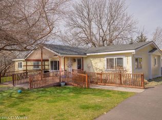 2937 Airway St SE, East Wenatchee, WA 98802