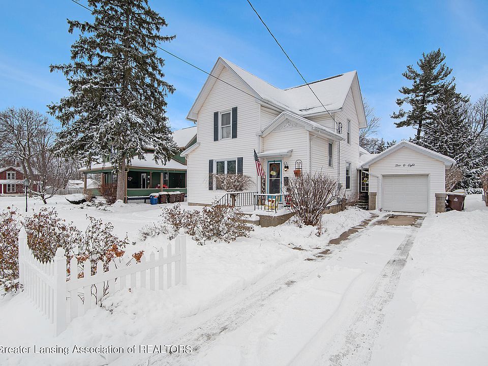 208 W Cass St, Saint Johns, MI 48879 Zillow