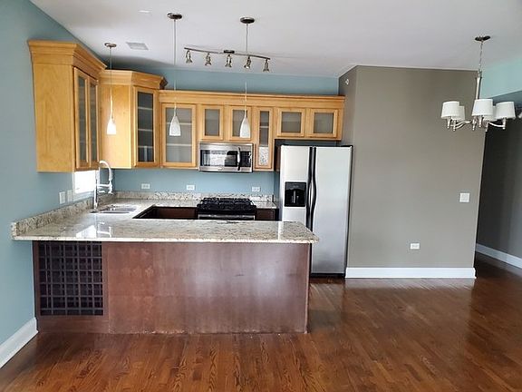 2nd image of 15524 Cicero Ave Unit 3D