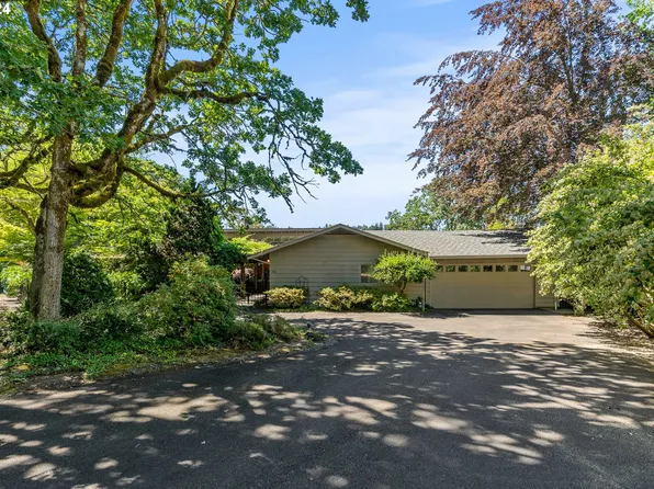 745 Terrace Dr, Lake Oswego, OR 97034