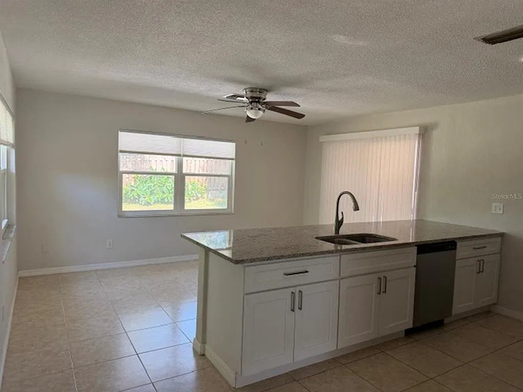 2 bed, 2.0 bath, 1086 sqft, $2,250 — Photo 4