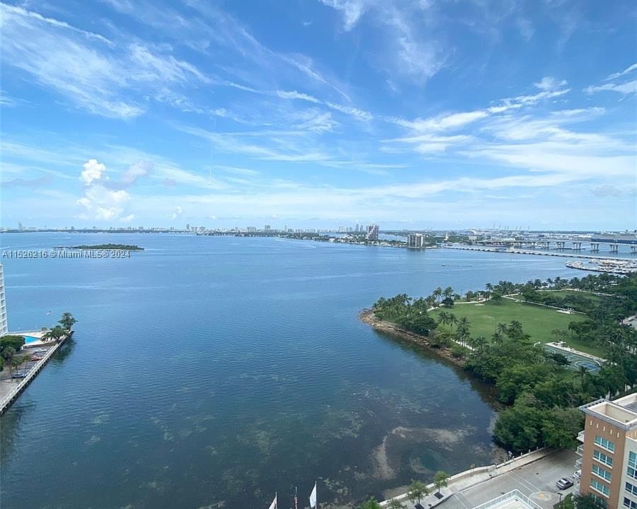 1st image of 2020 N Bayshore Dr APT 1904