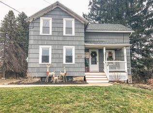 5223 Skinner Rd, Marion, NY 14505