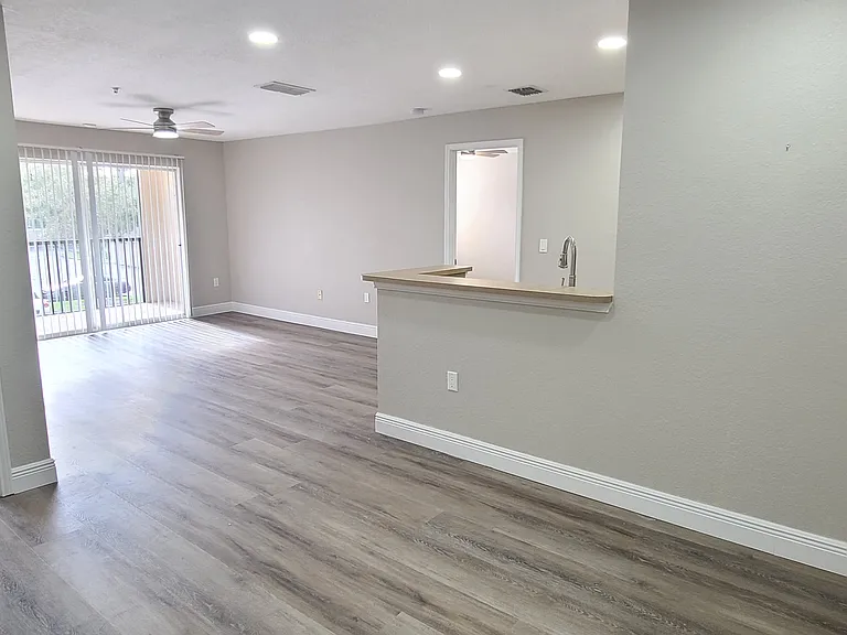 940 Village Trl #3205 — Photo 10