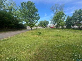 203 2nd Ave E, Centre, AL 35960