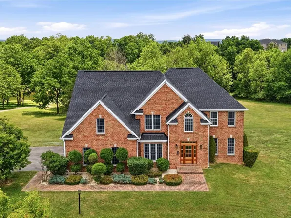 86 Eastland Dr, Charles Town, WV 25414
