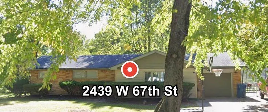 2439 W 67th St photo 1