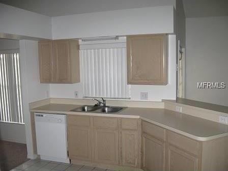 3rd image of 7806 Country Run Pkwy