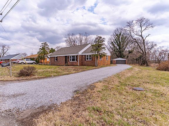4th image of 2126 Old Madisonville Rd