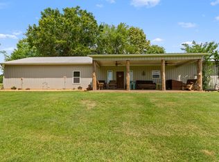 761 An County Road 391, Palestine, TX 75801