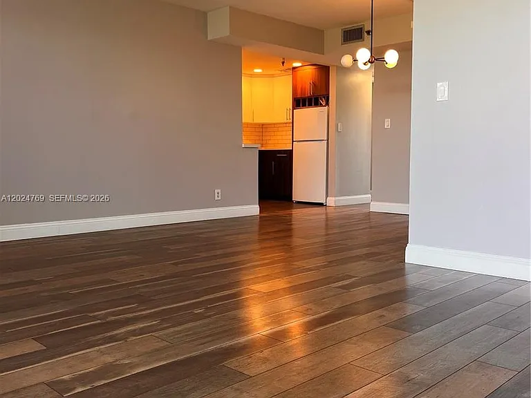 3100 W Rolling Hills Cir #403 — Photo 19