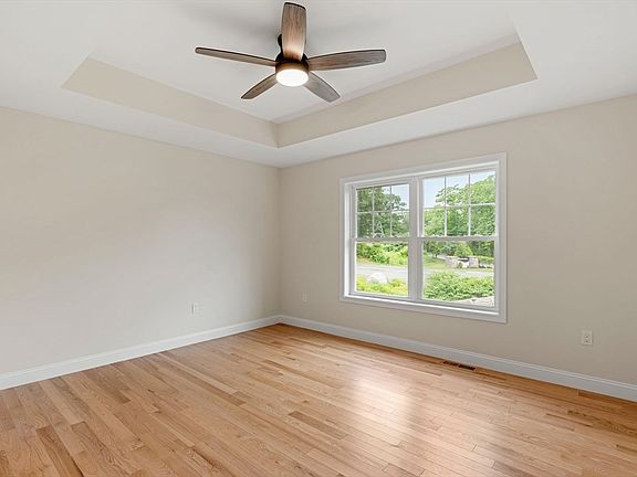 3rd image of 1 Bronson St