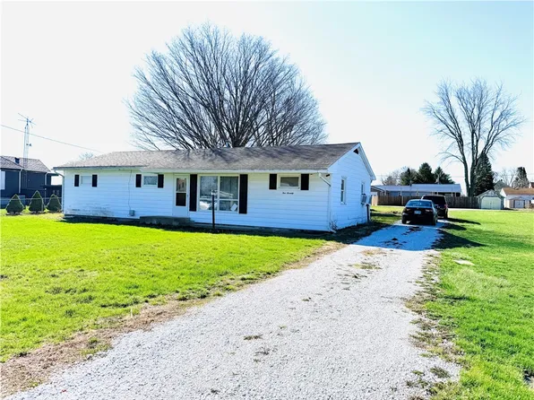 570 E First North St, Wellington, IL 60973