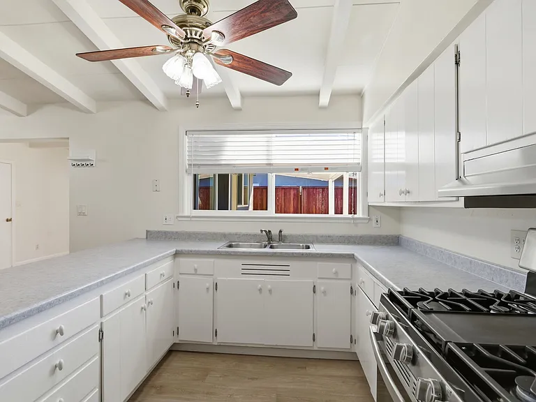 1265 Prescott Ave — Photo 11
