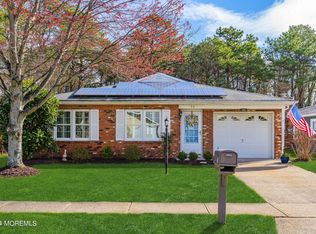 74 Meadowbrook Rd, Brick, NJ 08723