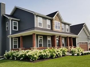 2200 Ravenswood Rd, Burlington, WI 53105