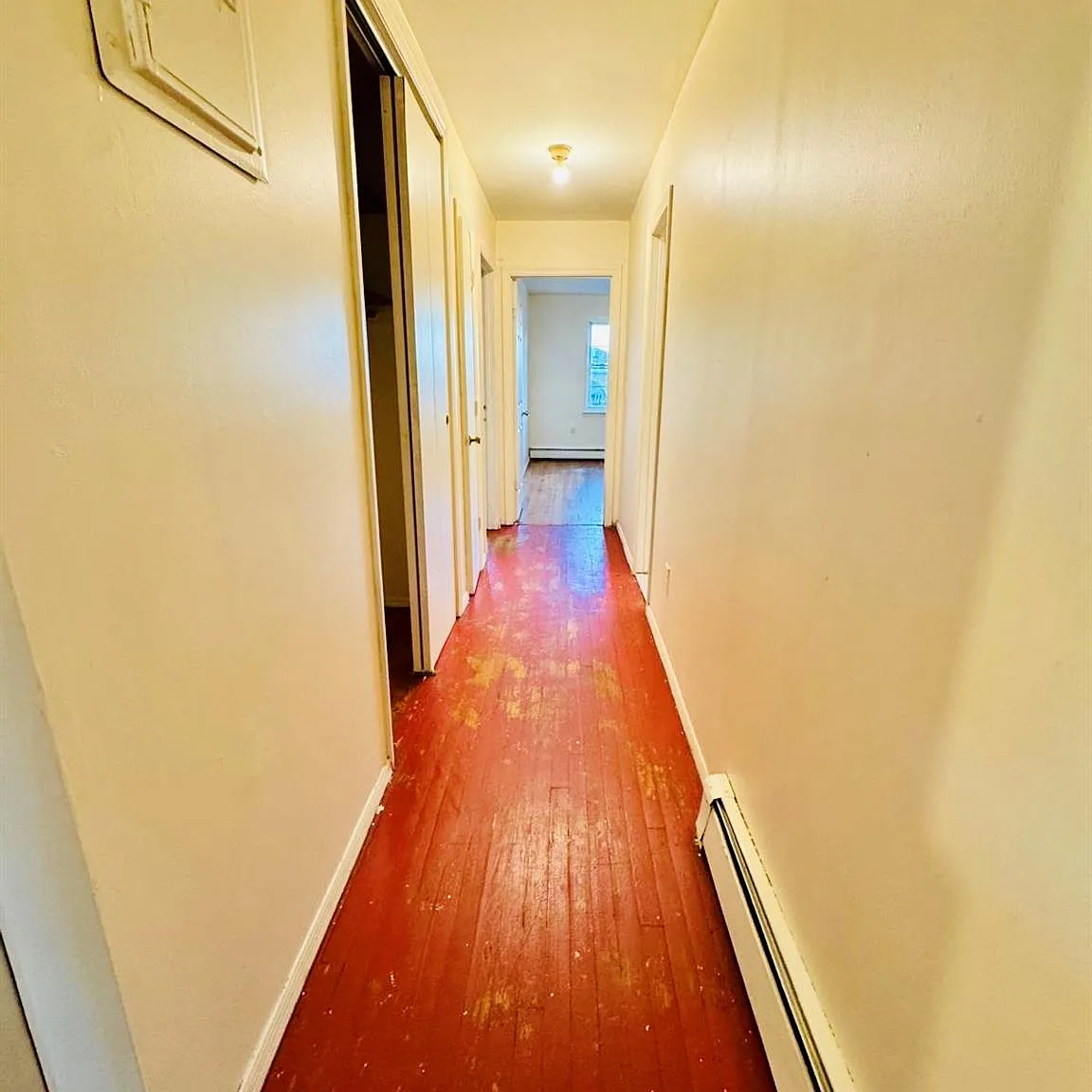 3 bed, 2.0 bath, 1250 sqft, $3,200 — Photo 2
