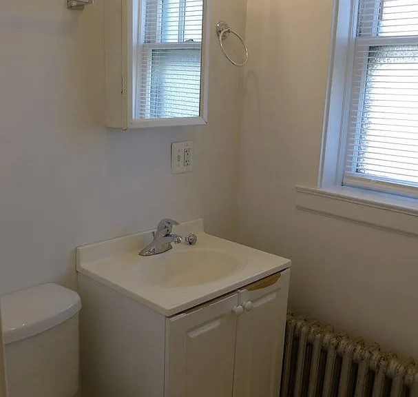 Lamon Courts Apartments — Photo 24