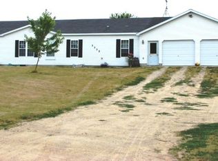 3335 N Crystal Rd, Vestaburg, MI 48891