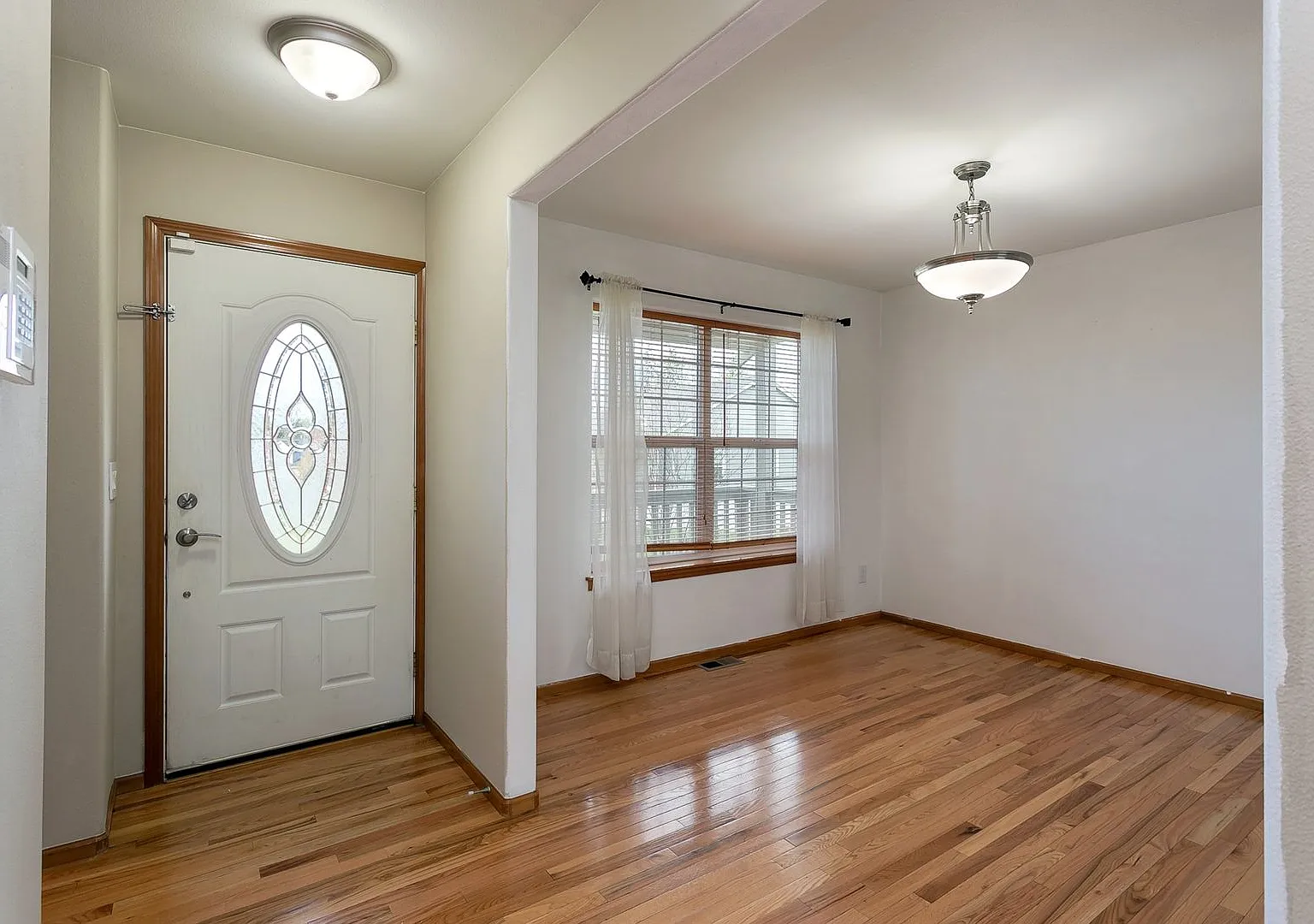Exceptional 3 Bedroom 2.5 Bath Home in the Cordata Neighborhood — Photo 4