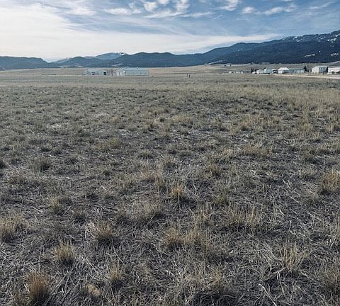 5th image of 13 Crackerville Rd