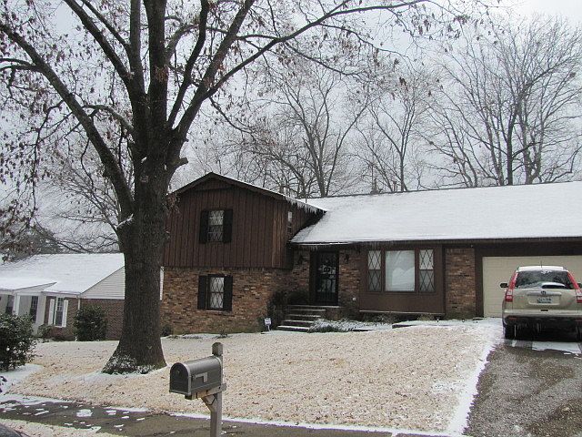 1st image of 5215 Oak Meadow Ave