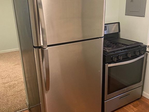 5th image of 1308 Hanford Ave #4