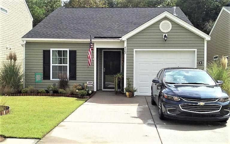 1st image of 423 Savannah River Dr
