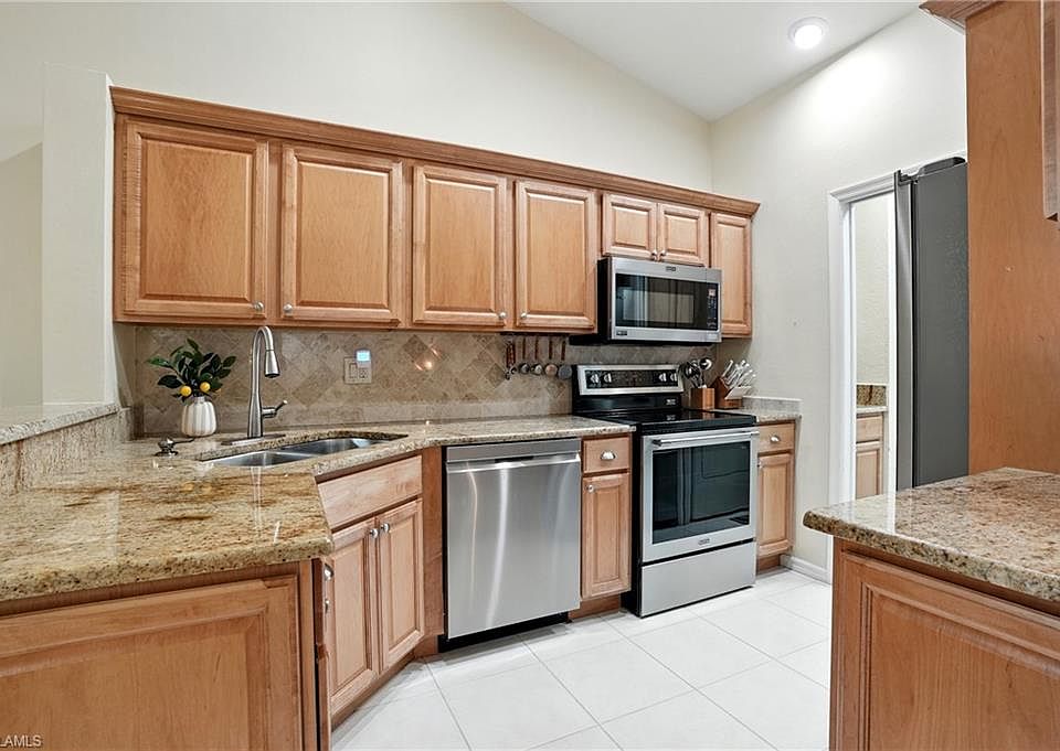 1st image of 12629 Glen Hollow DR