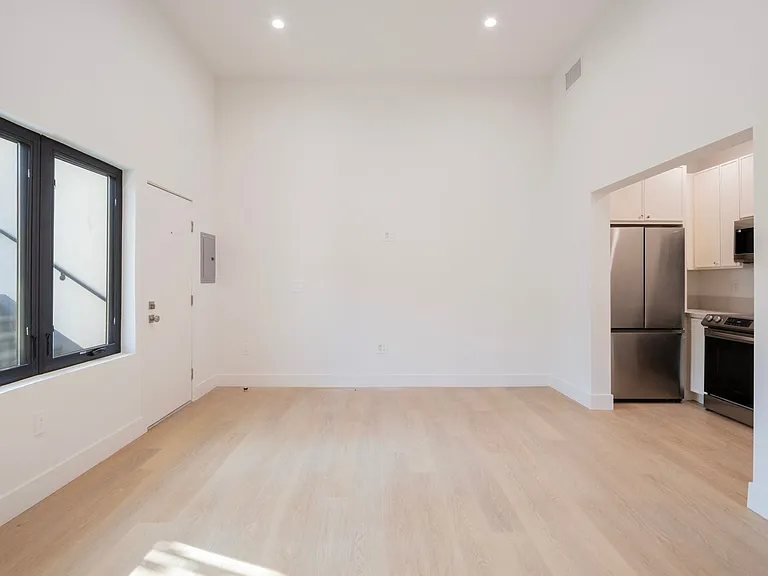 The Coastal Apartments — Photo 10