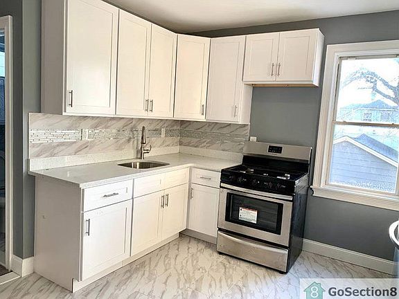 5th image of 443 Thieriot Ave #1