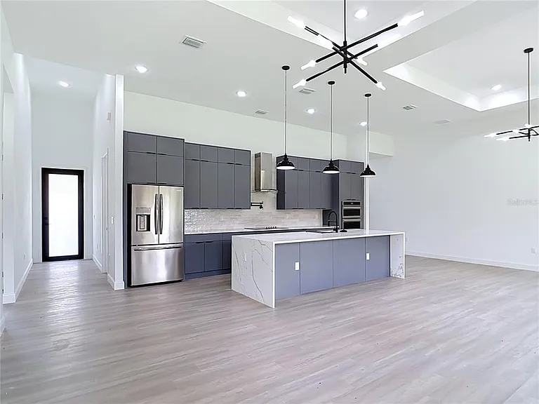 275 Lecturn St — Photo 27