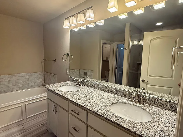 18805 Trailview Way — Photo 11